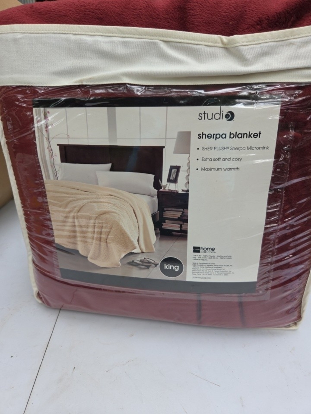 Studio Sherpa Blanket - Burgundy Plush King